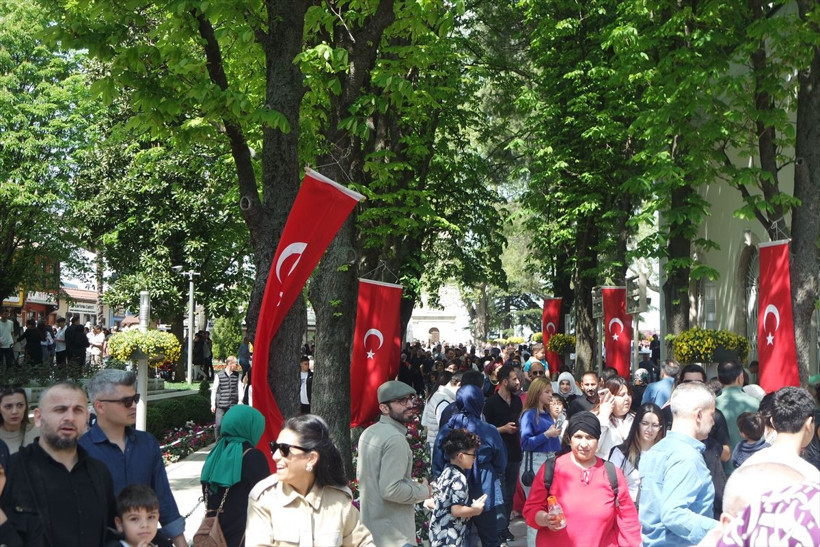 Bursa'nın tarihi ve turistik yerlerinde bayram haraketliliği yaşandı - Resim: 1