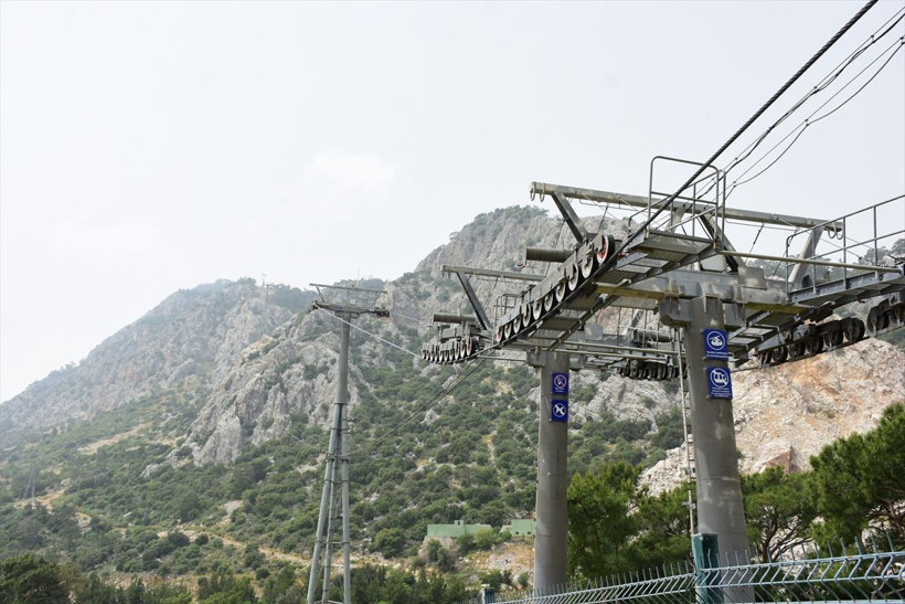 Antalya'daki teleferik kazası! Havada asılı kalan 36 kabin yere indirildi - Resim: 1