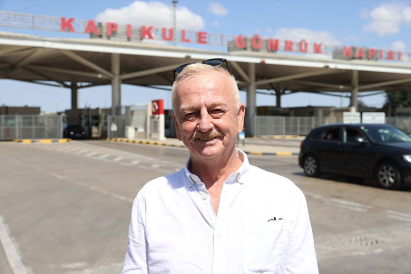 Gurbetçi, sınırda bayrağı görünce 3 bin km'lik yorgunluğunu unuttu - Resim: 2