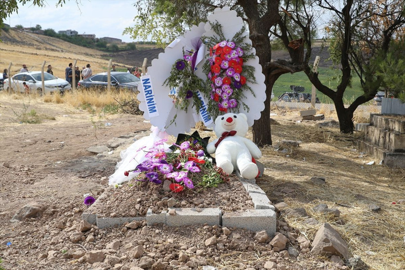 Narin'in amcasının yasak aşkları ifşa oldu! Meğer 2 yengesiyle de... - Resim: 4