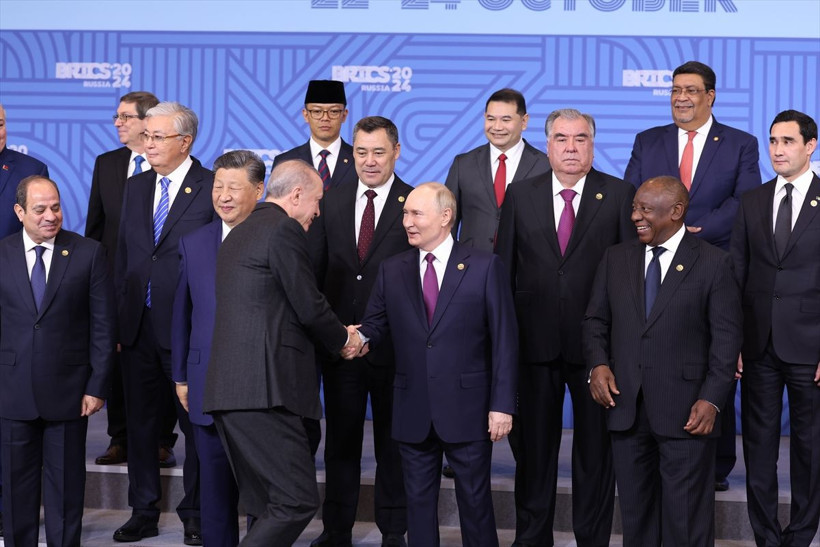 Cumhurbaşkanı Erdoğan, BRICS Zirvesi'nde aile fotoğrafı çekimine katıldı - Resim: 4