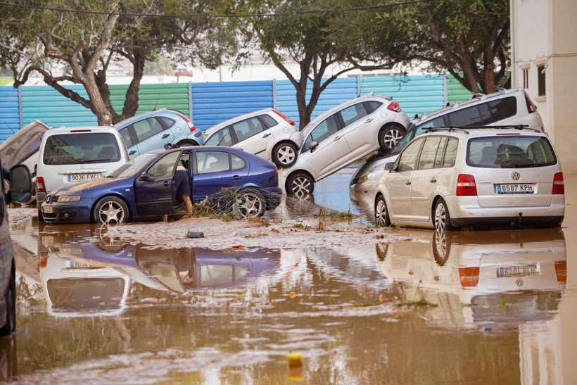 Sel felaketi! Ülkeden feci görüntüler geldi, 51 kişi hayatını kaybetti, köprüler çöktü - Resim: 3