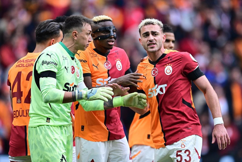 Galatasaray-Samsunspor maçında yapılan 10 Kasım koreografisi gündem oldu - Resim: 2