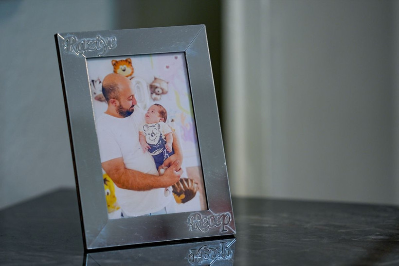 1 yaşındaki oğlunu haşere ilaçlamasında kaybetmişti! Acılı anne o günü anlattı: Sürünerek balkona çıktım... - Resim: 1