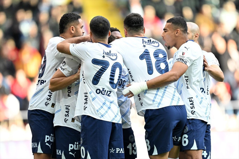 Spor yazarları Kayserispor-Fenerbahçe maçını değerlendirdi! "Verilen penaltı komediydi" - Resim: 2