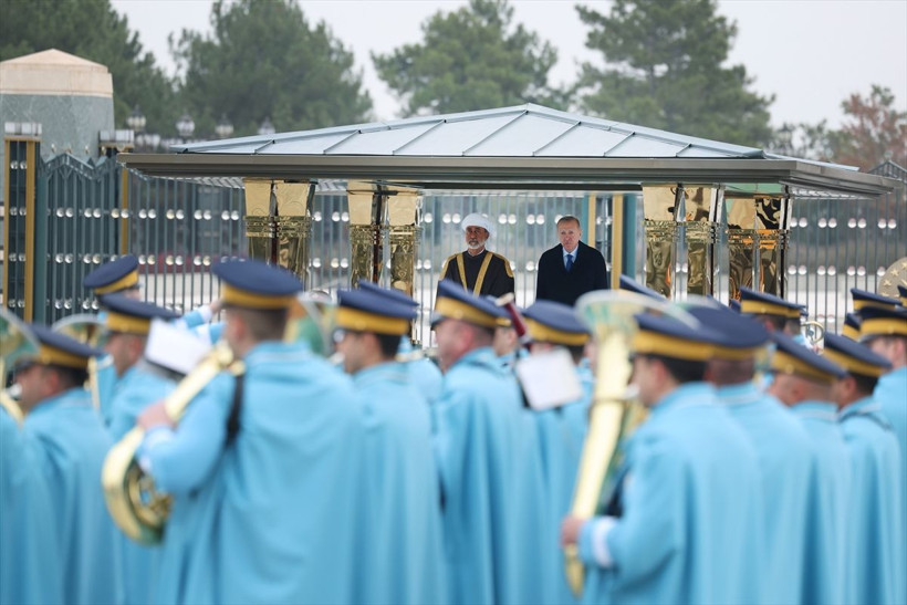 Cumhurbaşkanı Erdoğan, Umman Sultanı Heysem bin Tarık'ı resmi törenle karşıladı - Resim: 1