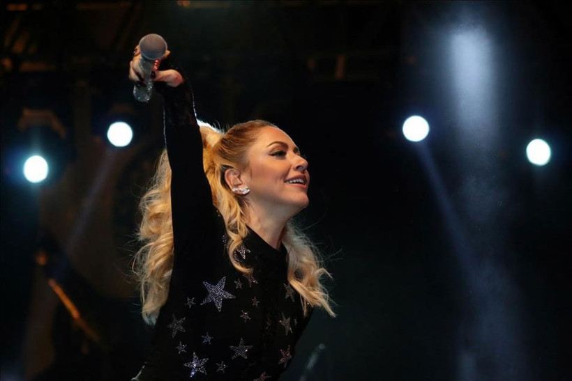 Hadise'nin 'Sevmiyorum' dediği şarkıcının kim olduğu belli oldu - Resim: 1