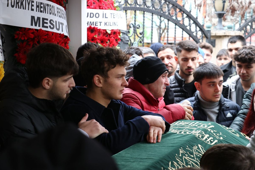 Milli judocu Emre Yazgan'a veda! İkizi tabutunun başından ayrılmadı - Resim: 3