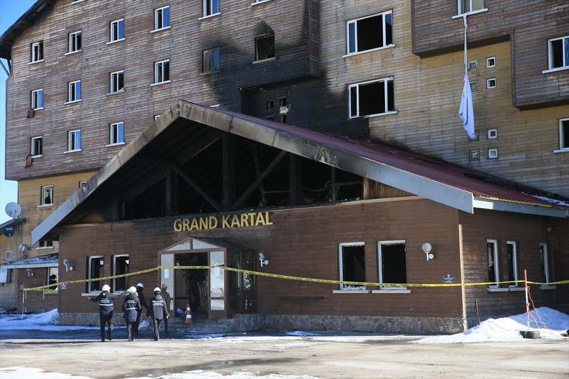 Çevre, Şehircilik ve İklim Değişikliği Bakanlığı ekibi, Grand Kartal Otel'de inceleme yaptı - Resim: 4