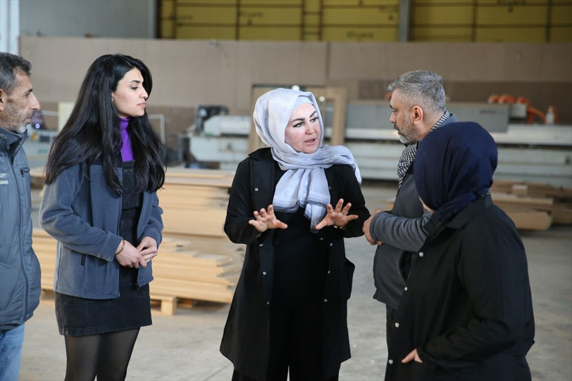 'Kadındır, yapamaz, üç ay sonra iş yerini kapatır' dediler kurduğu fabrikada 100 kişiye istihdam sağladı - Resim: 3