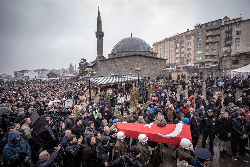 3 yıl sonra bulunmuştu! Şehit Nurettin Tokyürek'in cenazesinde vasiyeti yerine getirildi - Resim: 1