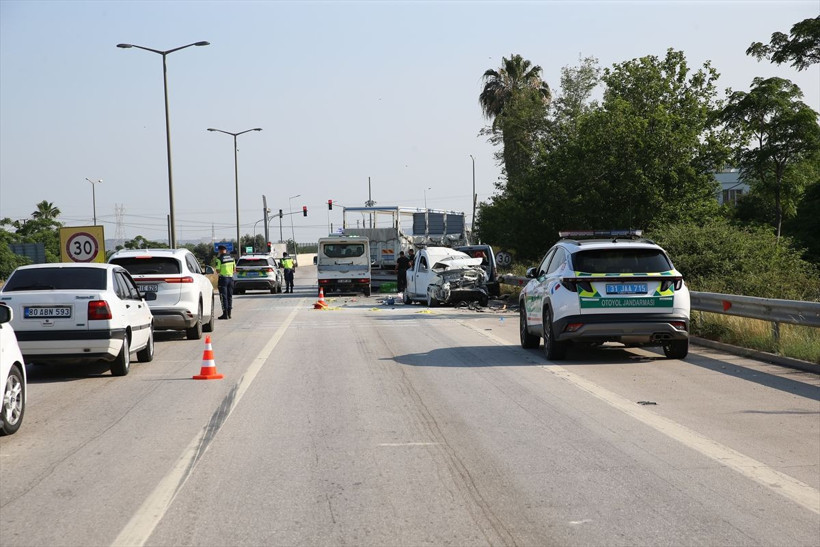 Hatay'da zincirleme kaza! Ölü ve yaralılar var - Resim: 1