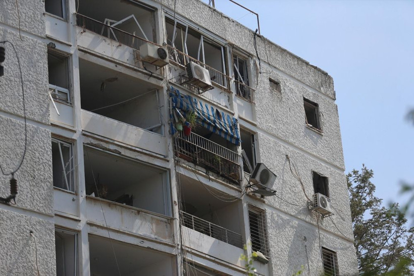 İran'dan İsrail’e füze saldırısı! Büyük yıkım var, görüntülere bakın - Resim: 3