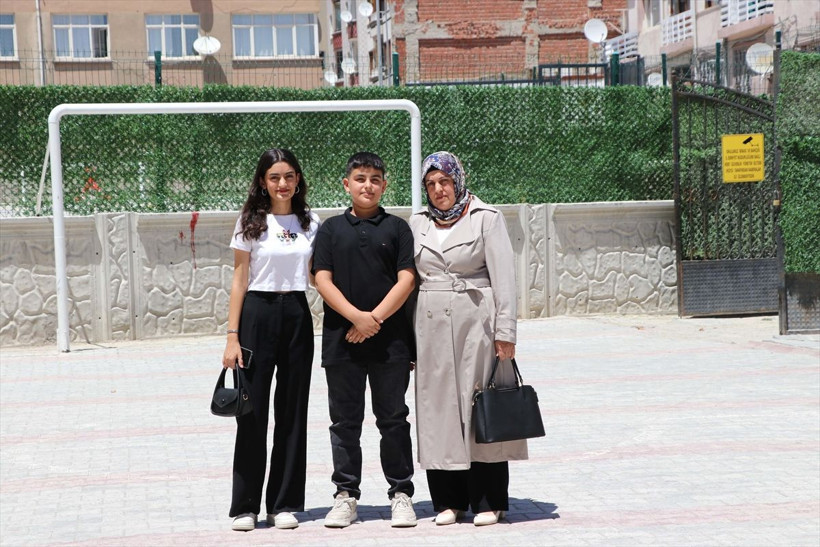 Elazığ'dan LGS birincisi çıktı! Babası kamyon şoförü annesi ev hanımı... - Resim: 1