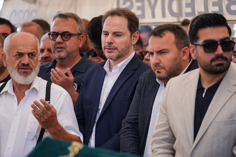 Cumhurbaşkanı Başdanışmanı Yiğit Bulut, İstanbul'da son yolculuğuna uğurlandı - Resim: 2