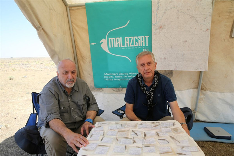 Malazgirt Savaşı'nın izleri bulundu alanda bulunan 200 obje incelemeye alındı - Resim: 1