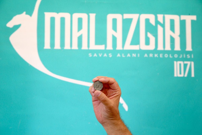 Malazgirt Savaşı'nın izleri bulundu alanda bulunan 200 obje incelemeye alındı - Resim: 4