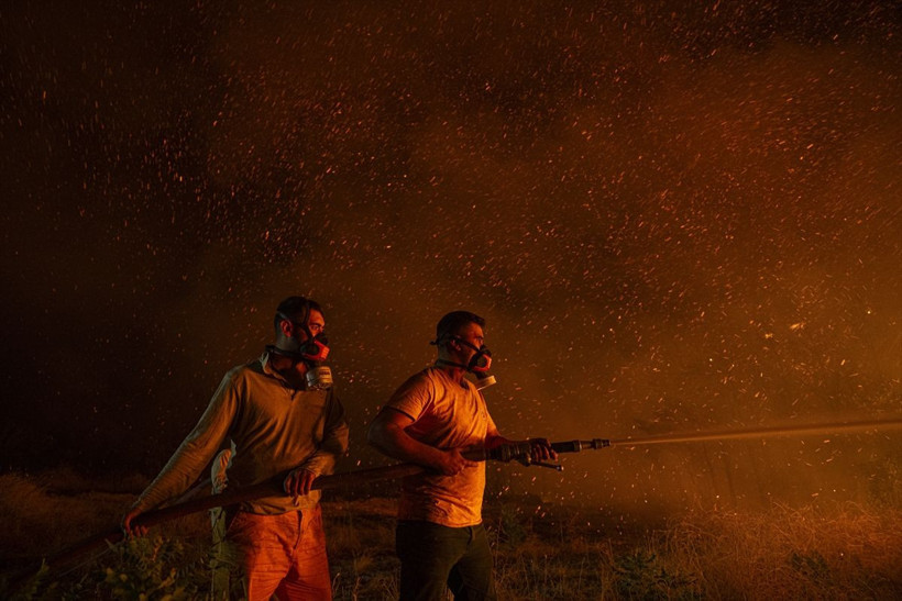 Çanakkale'de orman yangını felaketi 2 bin 90 kişi tahliye edildi 1 köy boşaltıldı 77 kişi ise... - Resim: 2