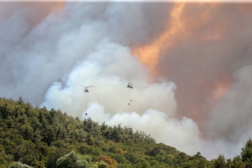 Gökyüzü kıpkırmızı oldu! Bursa'da büyük yangın, yol ulaşıma kapatıldı - Resim: 4