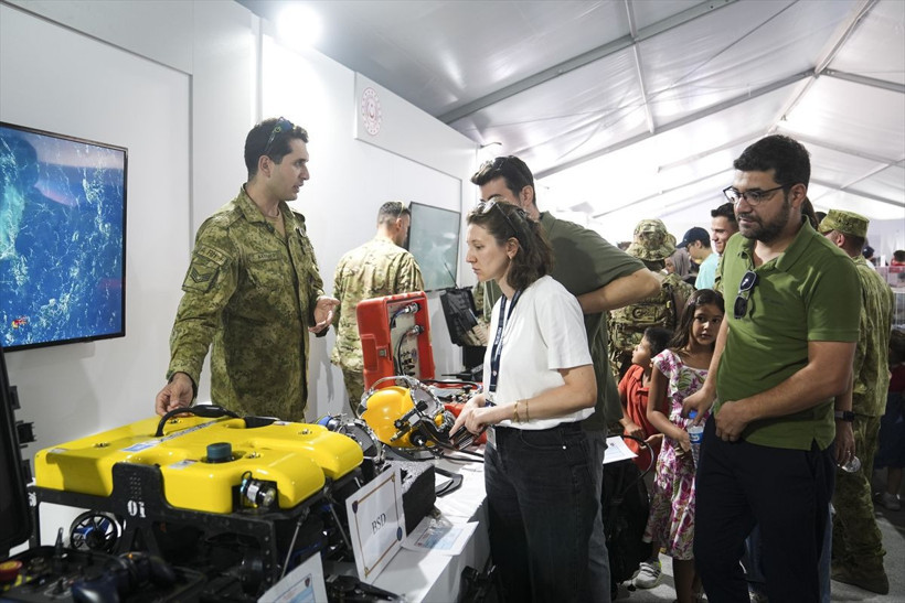 TEKNOFEST Mavi Vatan" 30 Ağustos Zafer Bayramı'nda çocuklardan yoğun ilgi görüyor - Resim: 4