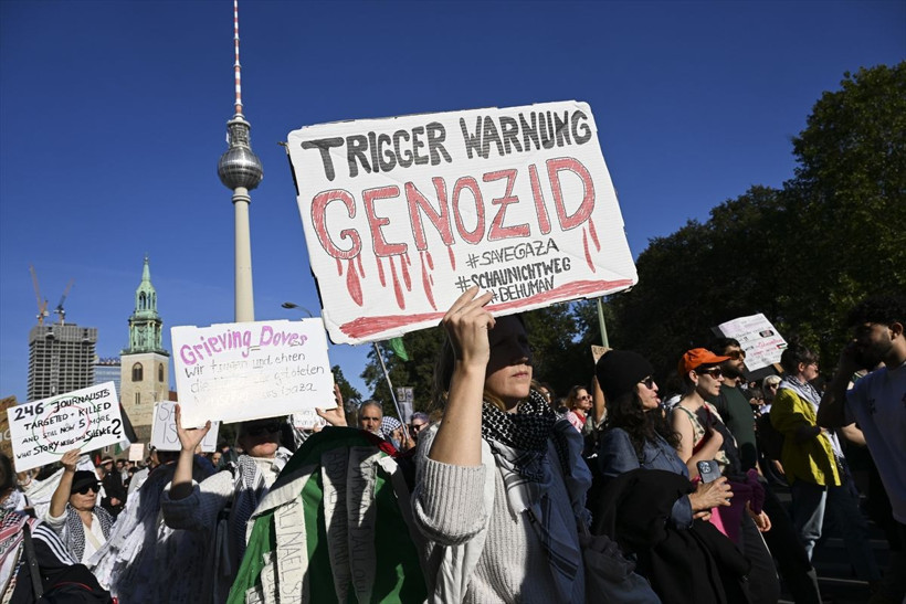Binlerce kişi tek yürek oldu! Berlin'de Filistin'e destek için yürüdüler... - Resim: 3