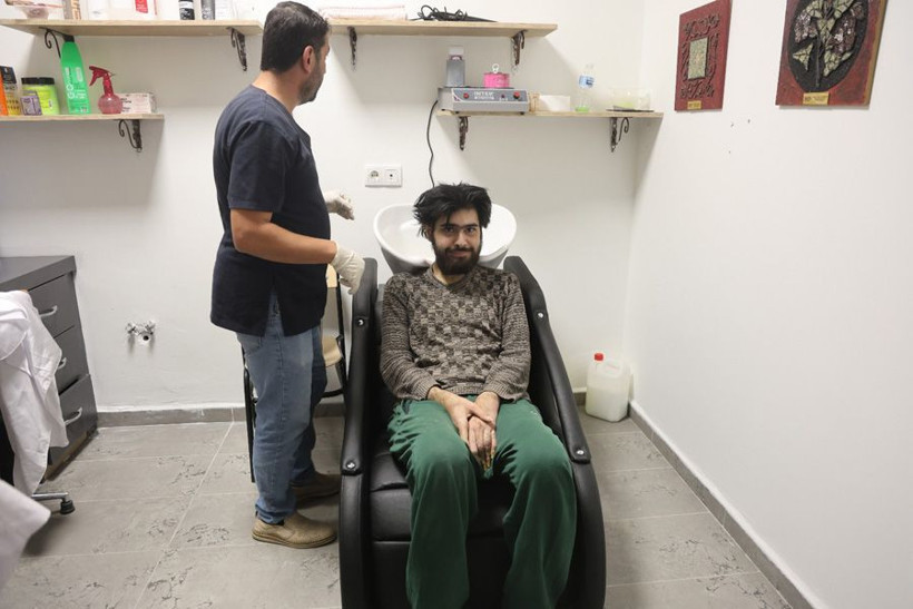 Hatay'da 3 yıldır evden hiç çıkmadı banyo bile yapmadı o genç şimdi bambaşka biri oldu - Resim: 3