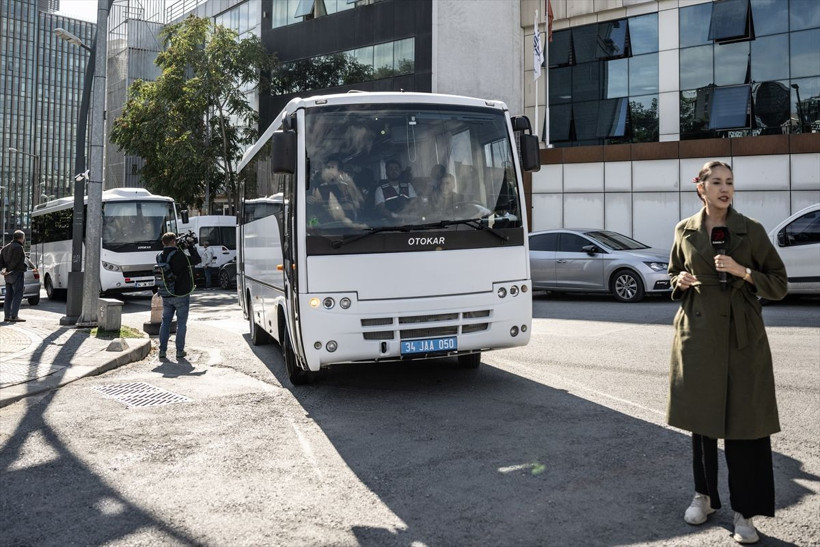 Ünlülere uyuşturucu operasyonu: 8 isimde uyuşturucu tespit edildi - Resim: 2