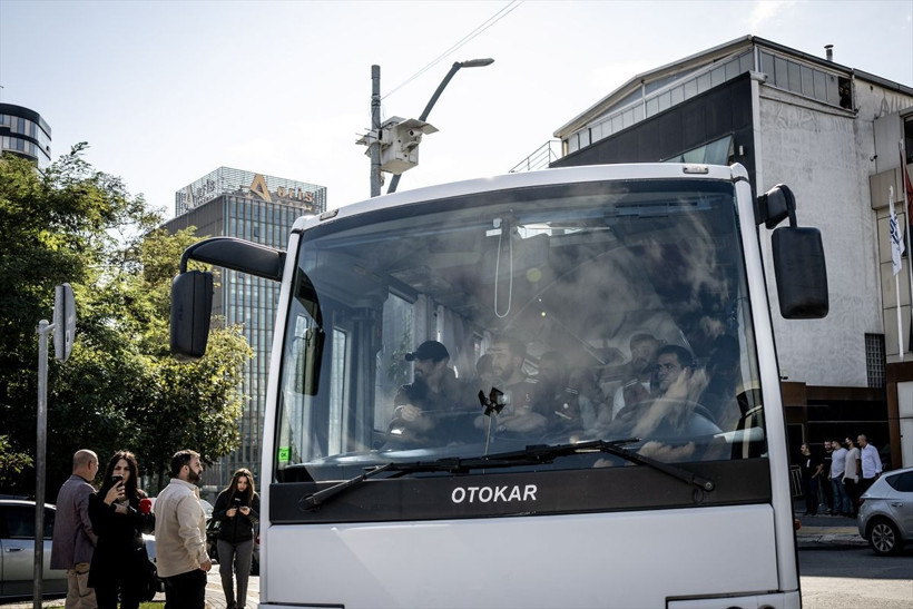 Ünlülere uyuşturucu operasyonu: 8 isimde uyuşturucu tespit edildi - Resim: 3