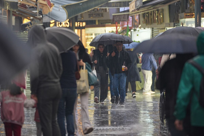 Meteoroloji açıkladı karla karışık yağmur geliyor! 12 kentte sarı kodlu alarm - Resim: 1