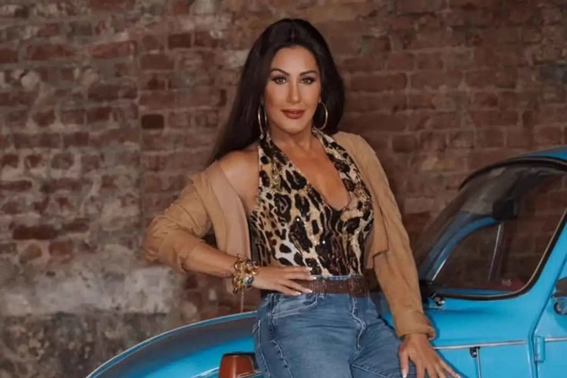 Nükhet Duru'dan şaşırtan poz! Küvet pozu herkesi şaşırttı - Resim: 5