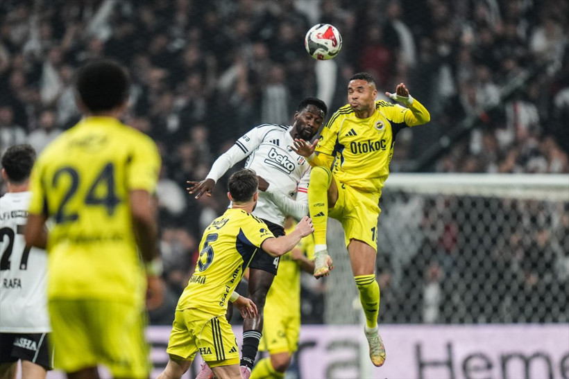 Orkun Kökçü’nün soyunma odasındaki sözleri ortaya çıktı! Derbide kırmızı kart görmüştü - Resim: 1