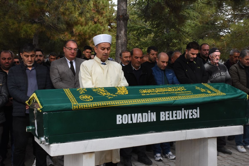 Servet Böcek'in cenazesi Afyonkarahisar'da defnedildi - Resim: 2