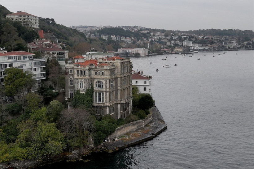 İstanbul Boğazı’nın en ihtişamlı yapısı! Zeki Paşa Yalısı satışa çıkarıldı - Resim: 3