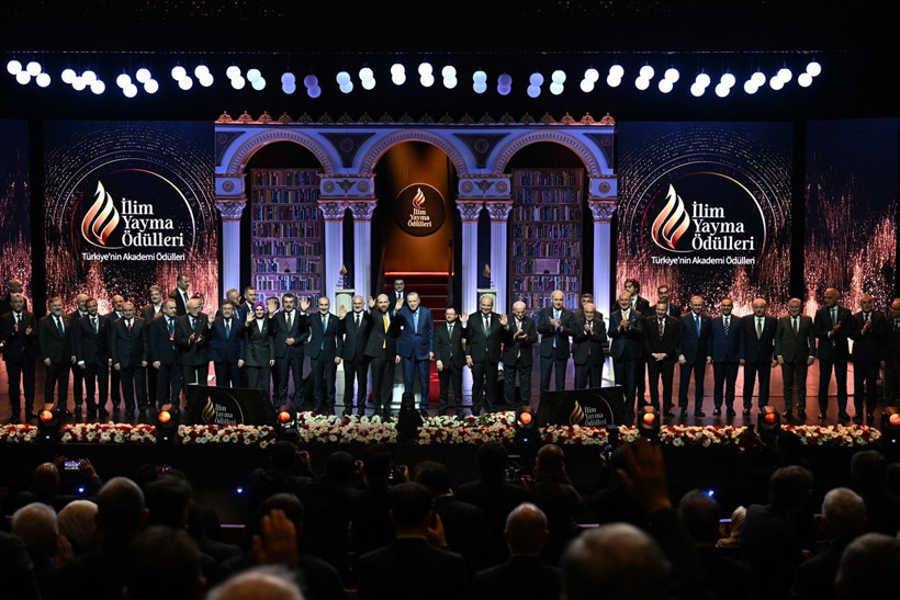 İlim Yayma Ödülleri düzenlenen törenle sahiplerini buldu - Resim: 2