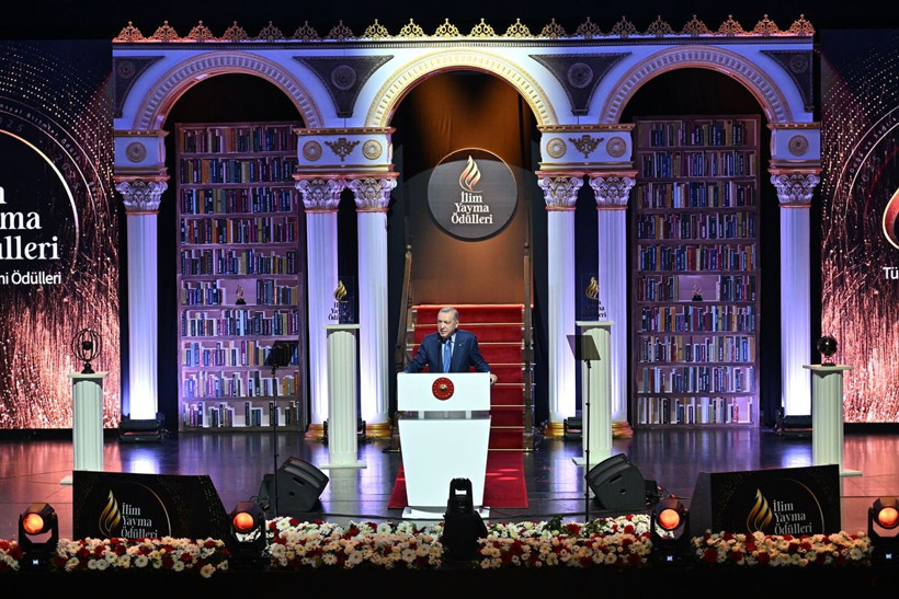İlim Yayma Ödülleri düzenlenen törenle sahiplerini buldu - Resim: 4