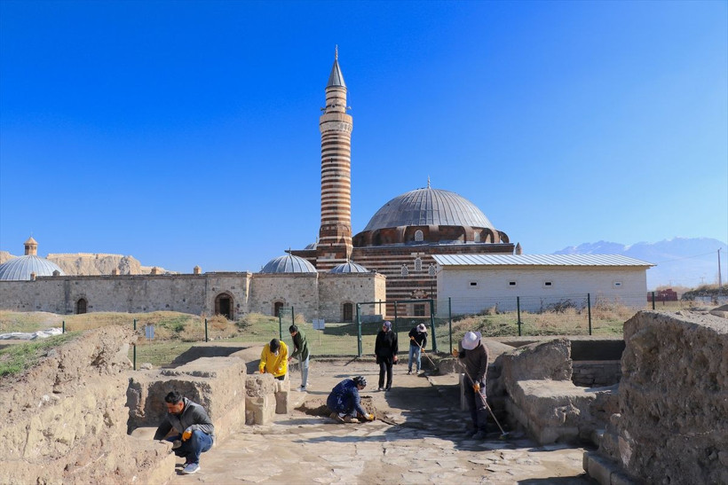 Van Kalesi'ndeki kazılarda şaşırtan keşif meğer Osmanlı askerleri... - Resim: 1