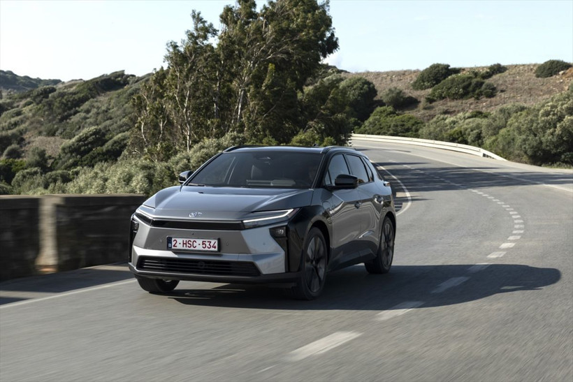 Toyota Avrupa 2025'te 1 milyonun üzerinde araç sattı - Resim: 1