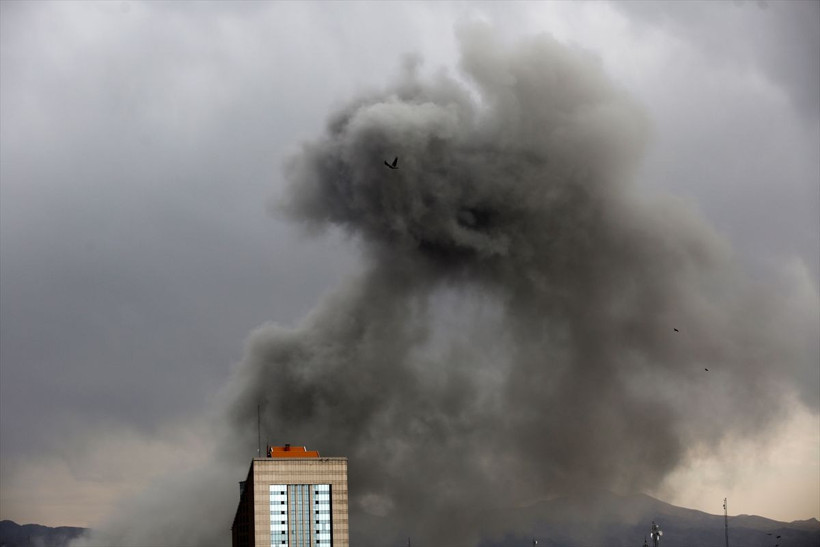 Art arda patlama oldu! İran'ın başkenti Tahran'dan yeni görüntüler - Resim: 2