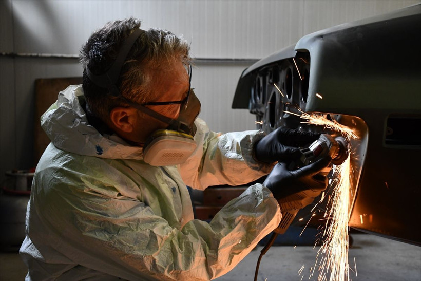 Yılda sadece 3 sipariş kabul ediyor! Ziya usta hurda klasik otomobilleri baştan yaratıyor - Resim: 1