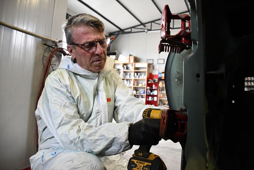 Yılda sadece 3 sipariş kabul ediyor! Ziya usta hurda klasik otomobilleri baştan yaratıyor - Resim: 3