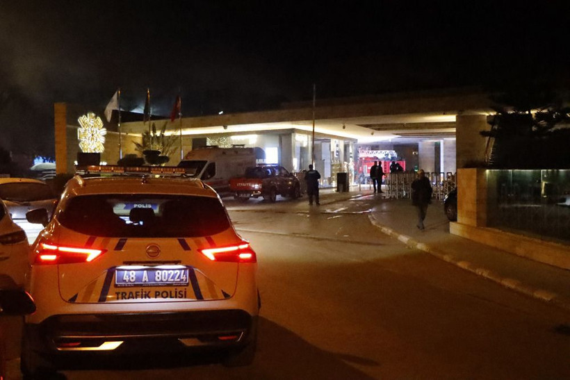 Bodrum'da büyük panik! Marinada demirli 5 motoryatta yangın çıktı - Resim: 4