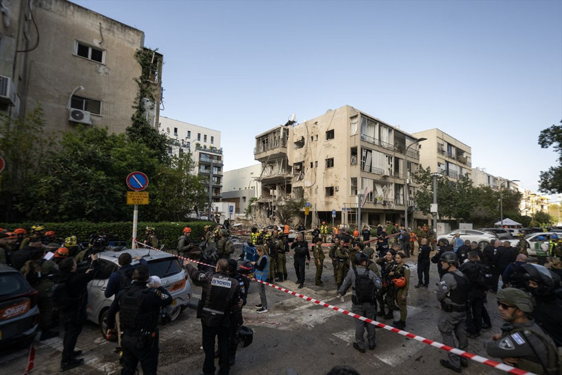 İran vurdu Tel Aviv savaş alanına döndü! Yaralılar var - Resim: 4