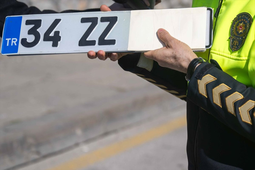 EGM Trafik Başkanı bizzat açıkladı! İşte APP ve standart plaka arasındaki farklar: Bu plakalara ceza yok - Resim: 4