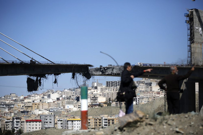 ABD ve İsrail, İran'daki B1 Köprüsü'nü bir kez daha vurdu! Proje Müdürü gözyaşlarına boğuldu - Resim: 1