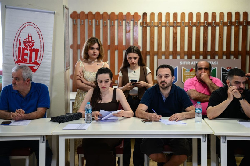 İETT araçlarında unutulan eşyalar açık artırmayla satıldı - Resim: 1