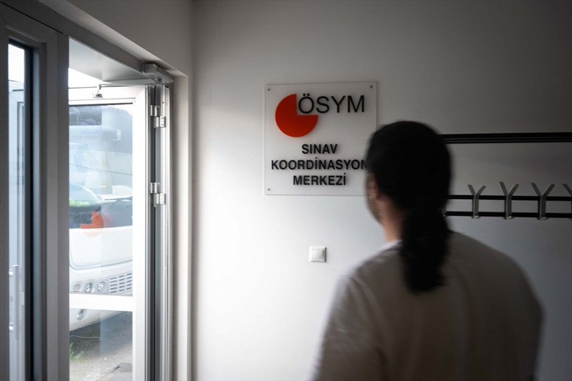 YKS soru kitapçıkları sınav merkezlerine gönderildi! Zaman ayarlı kilit sistemi ile... - Resim: 1