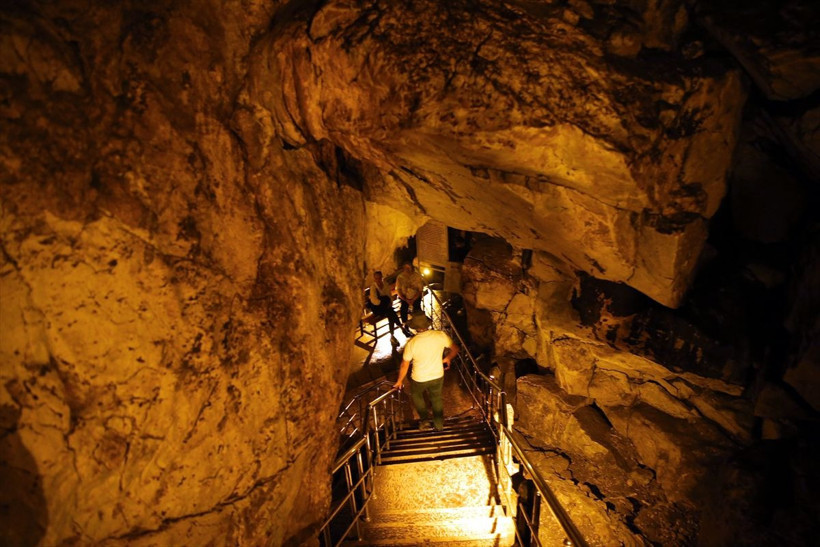 Tokat'ın Ballıca Mağarası yaz aylarında serinletiyor! Turistler akın ediyor... - Resim: 2