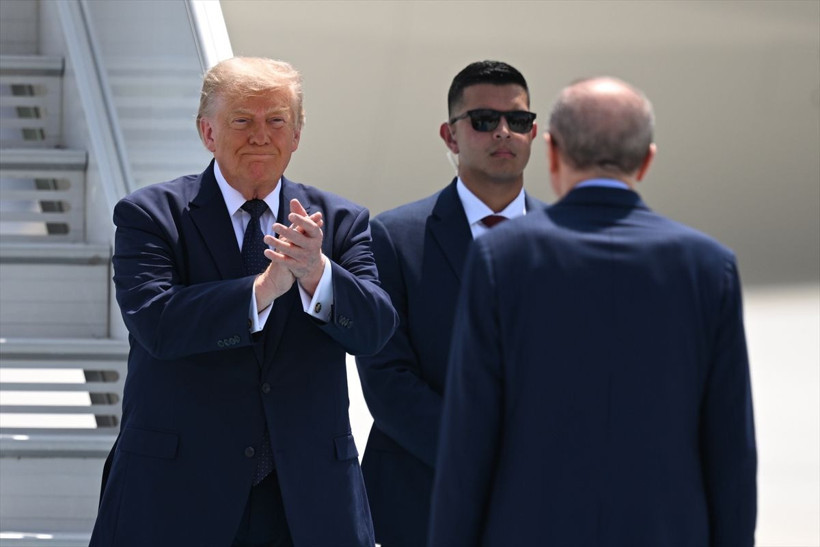 Erdoğan-Trump buluşmasından bomba kareler! Koluna girip sohbet etti - Resim: 1