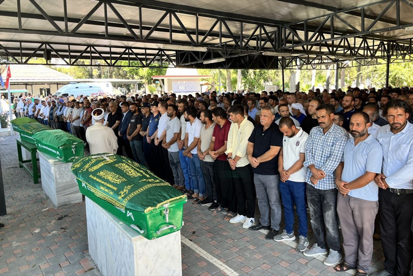 Mersin ve Konya'da kahreden veda! Tabutlar yan yana dizildi - Resim: 3