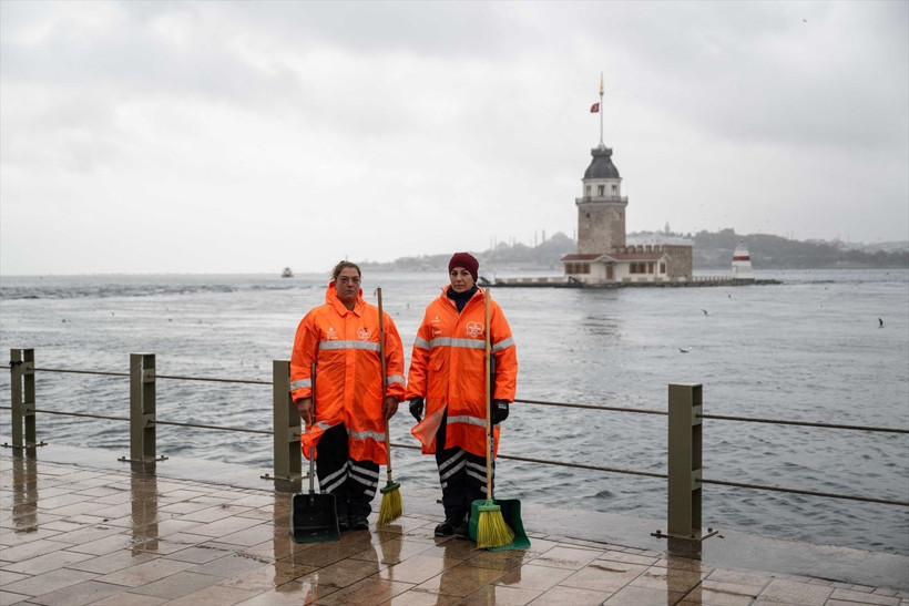 Türkiye'de 9.05'te hayat durdu! Ata'ya 1 dakikalık saygı duruşu - Resim: 4